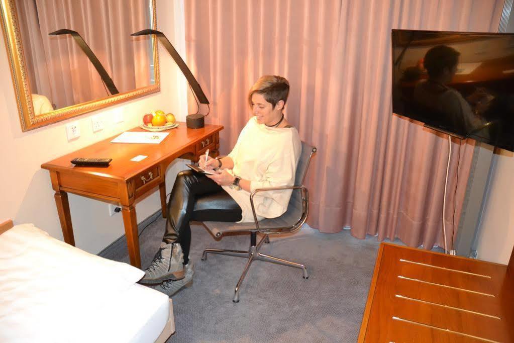 T3 Alpenhotel ฟลิมส์ ภายนอก รูปภาพ