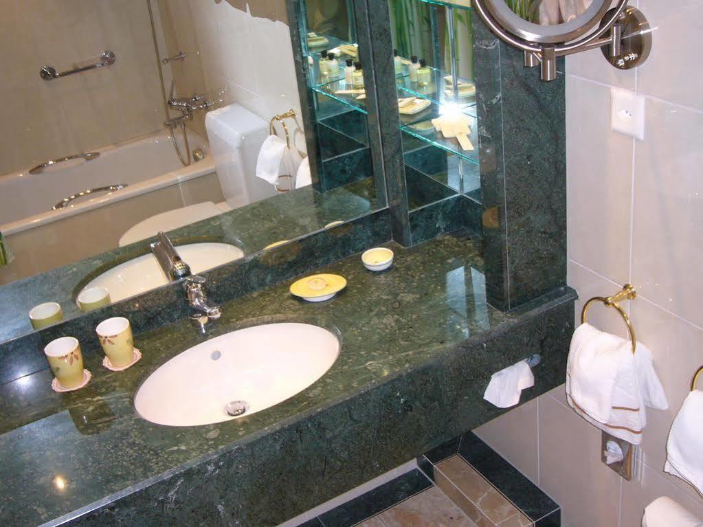 T3 Alpenhotel ฟลิมส์ ภายนอก รูปภาพ
